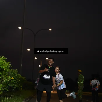 Runner Photo 7677000