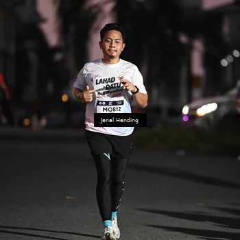 Runner Photo 7677004
