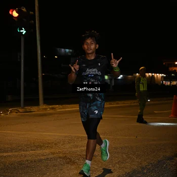 Runner Photo 7677008