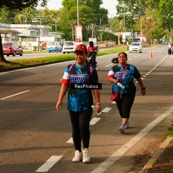 Runner Photo 7677010