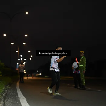 Runner Photo 7677018