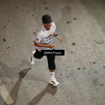 Runner Photo 7677020