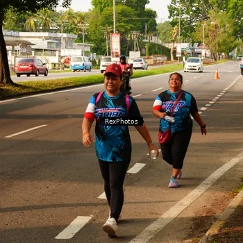 Runner Photo 7677025