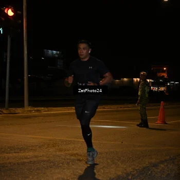 Runner Photo 7677031