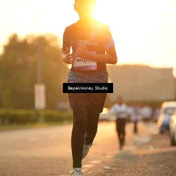 Runner Photo 7677034