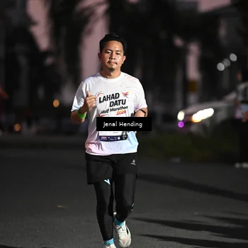 Runner Photo 7677038