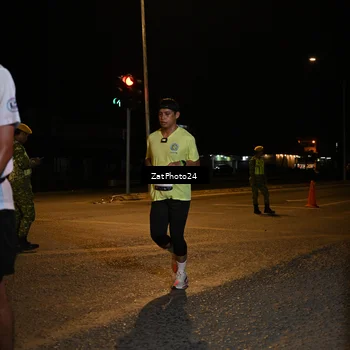 Runner Photo 7677040