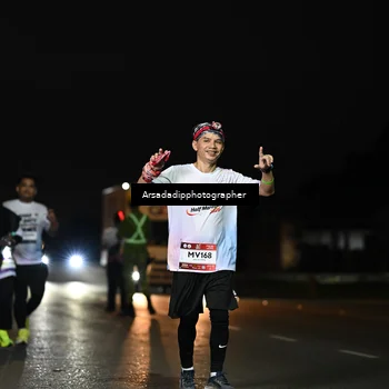 Runner Photo 7677044