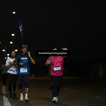 Runner Photo 7677049