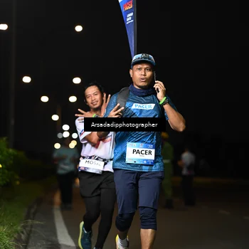 Runner Photo 7677050