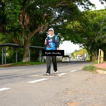 Runner Photo 7677051
