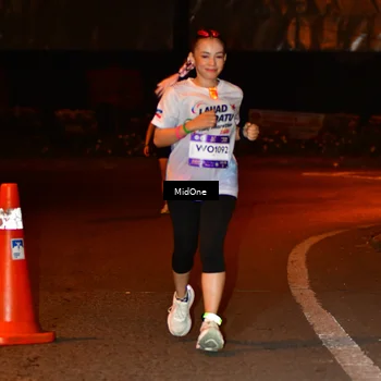 Runner Photo 7677054