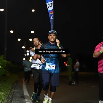 Runner Photo 7677060