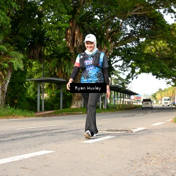Runner Photo 7677068