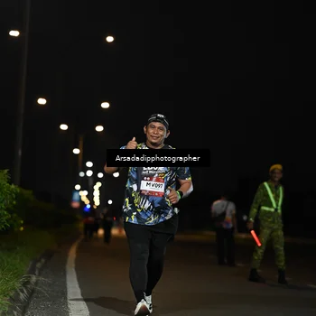 Runner Photo 7677069