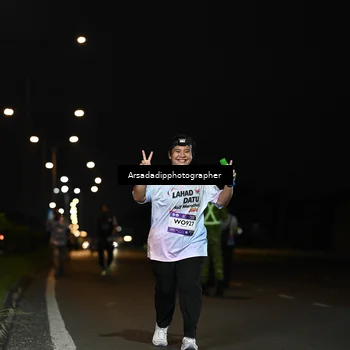 Runner Photo 7677074