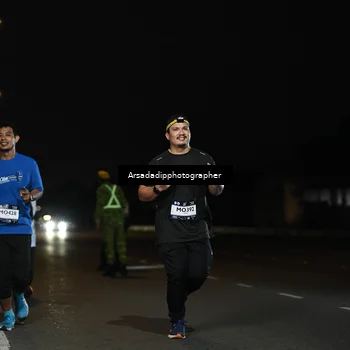 Runner Photo 7677088