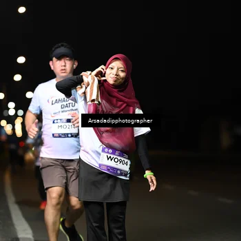 Runner Photo 7677090