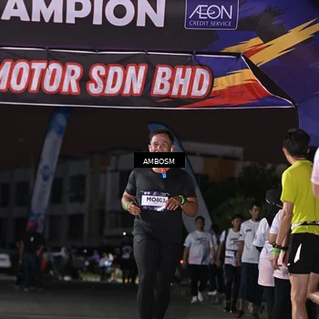 Runner Photo 7677091