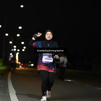 Runner Photo 7677097