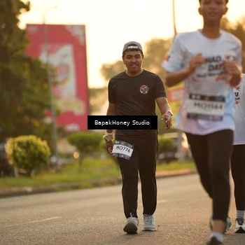 Runner Photo 7677113