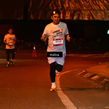 Runner Photo 7677114