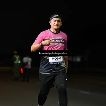 Runner Photo 7677116