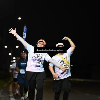 Runner Photo 7677125
