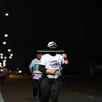 Runner Photo 7677128