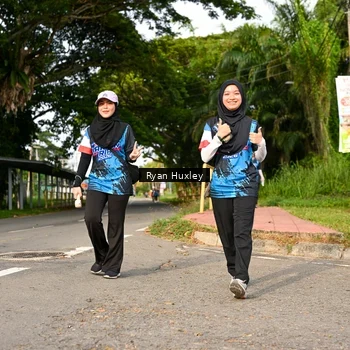 Runner Photo 7677132