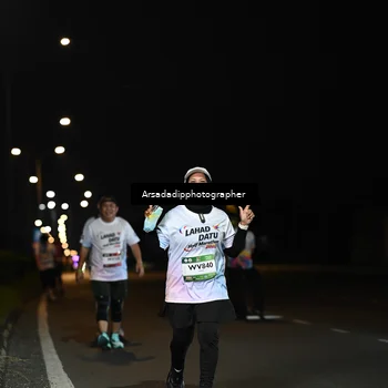 Runner Photo 7677134
