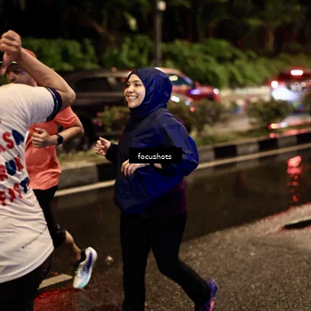 Runner Photo 7677144