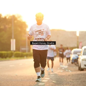 Runner Photo 7677149