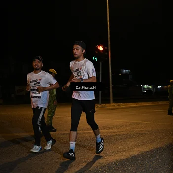 Runner Photo 7677150