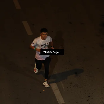 Runner Photo 7677176