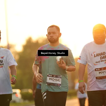Runner Photo 7677182