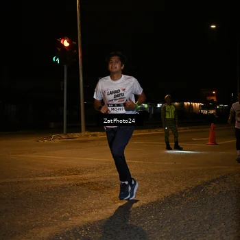 Runner Photo 7677184