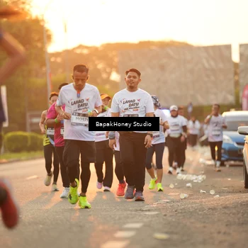 Runner Photo 7677198