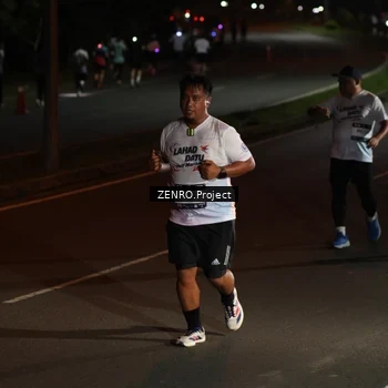 Runner Photo 7677209