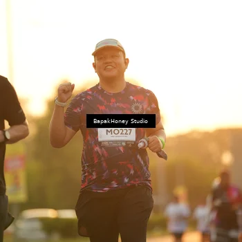 Runner Photo 7677211
