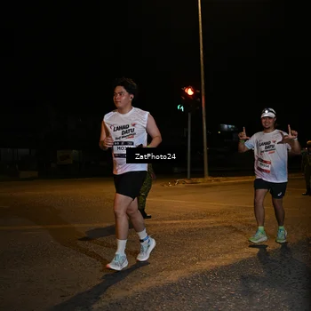 Runner Photo 7677212