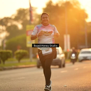 Runner Photo 7677213
