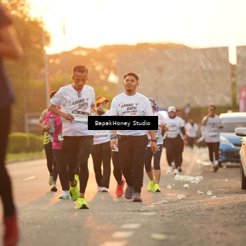 Runner Photo 7677243
