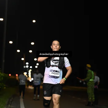 Runner Photo 7677251