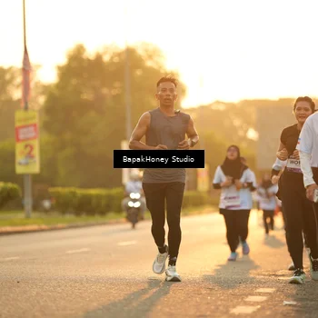 Runner Photo 7677252