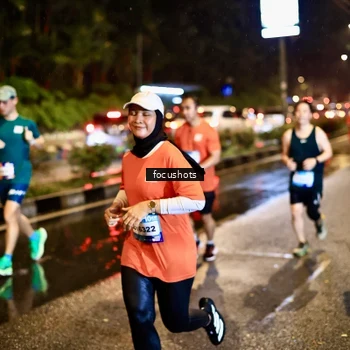 Runner Photo 7677275