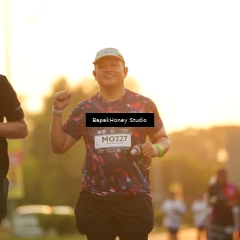 Runner Photo 7677292