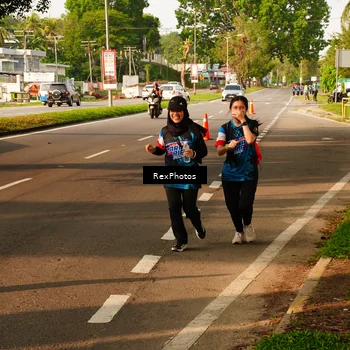 Runner Photo 7677306