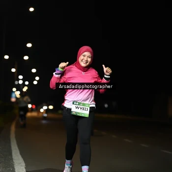 Runner Photo 7677313