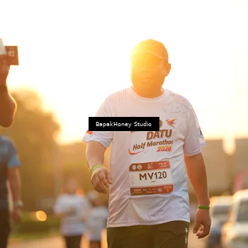 Runner Photo 7677315